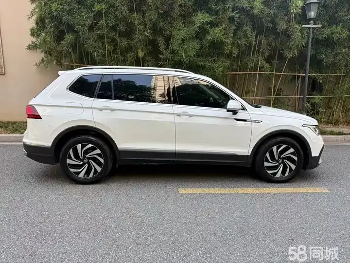 Volkswagen Tiguan L 2022 #16 Volkswagen Tiguan L 2022 car image #16