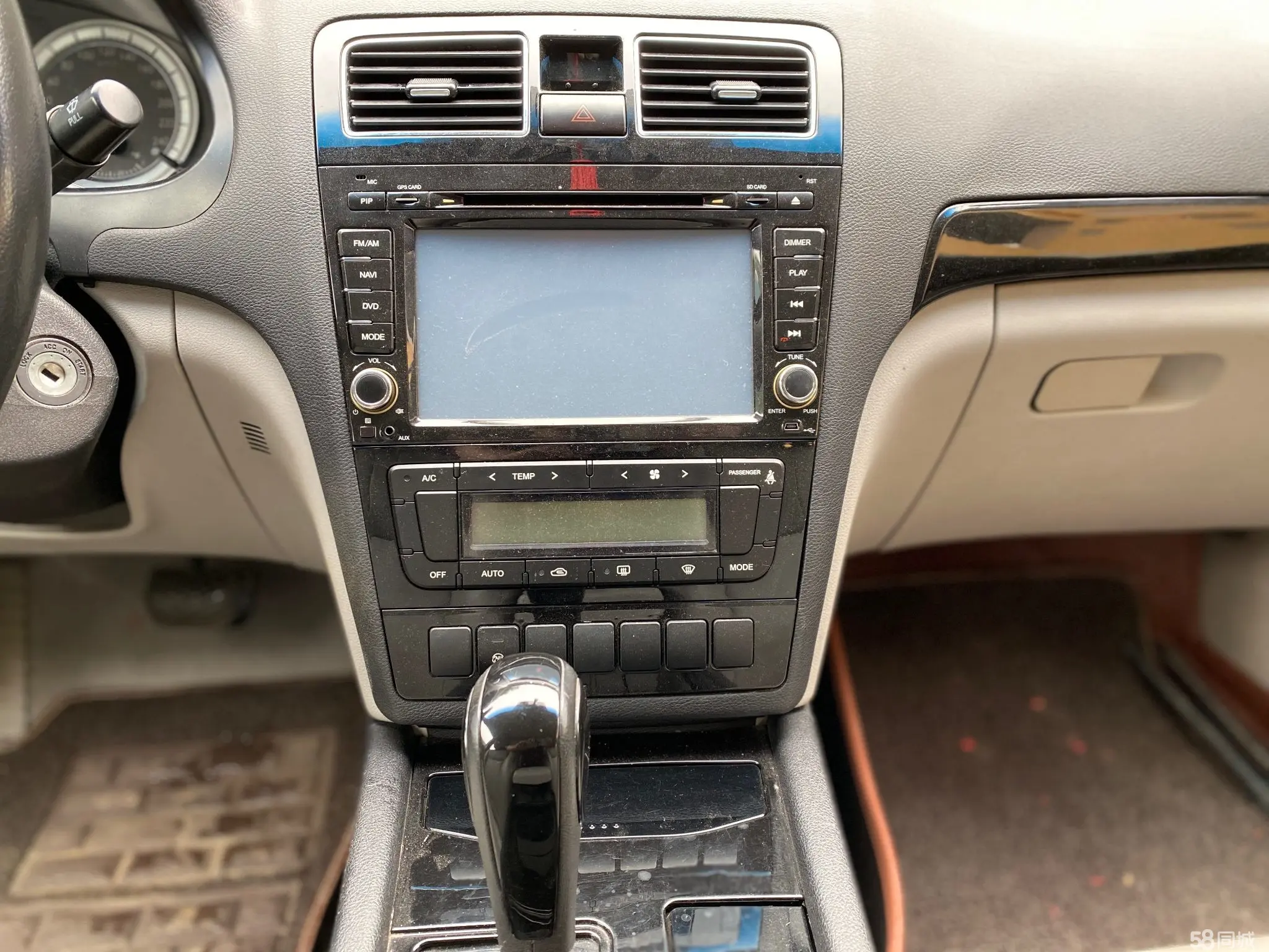 GEELY EC8 2013 #16 GEELY EC8 2013 car image #16