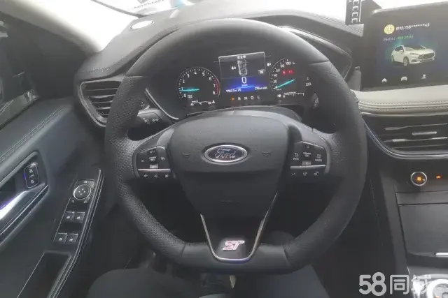 Ford Escape 2024 imagen de coche #16