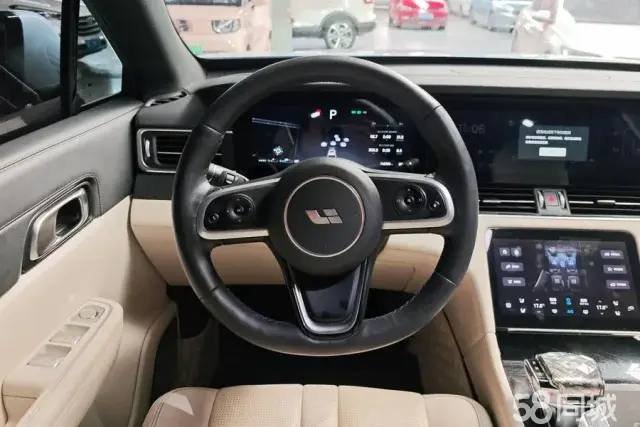 Li i8 2020 изображение автомобиля #16