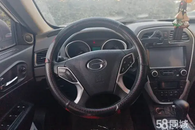 GAC Trumpchi GS5 2015 #16 GAC Trumpchi GS5 2015 car image #16