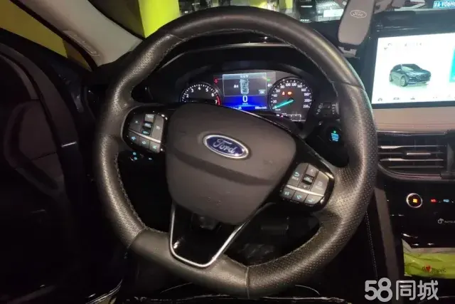 Ford Escape 2022 immagine di auto #16