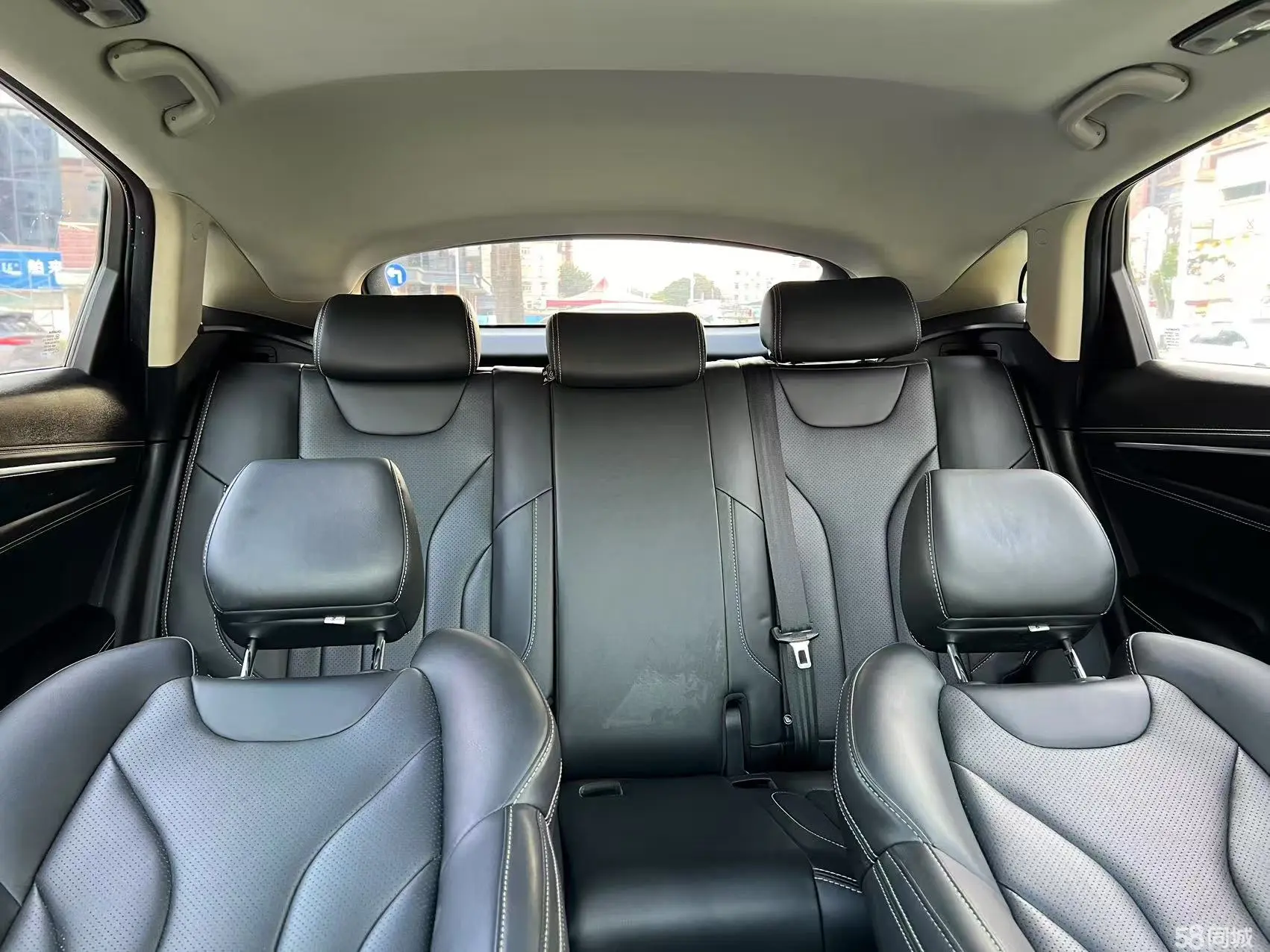 Changan CS85 Coupe 2020 صورة سيارة #16