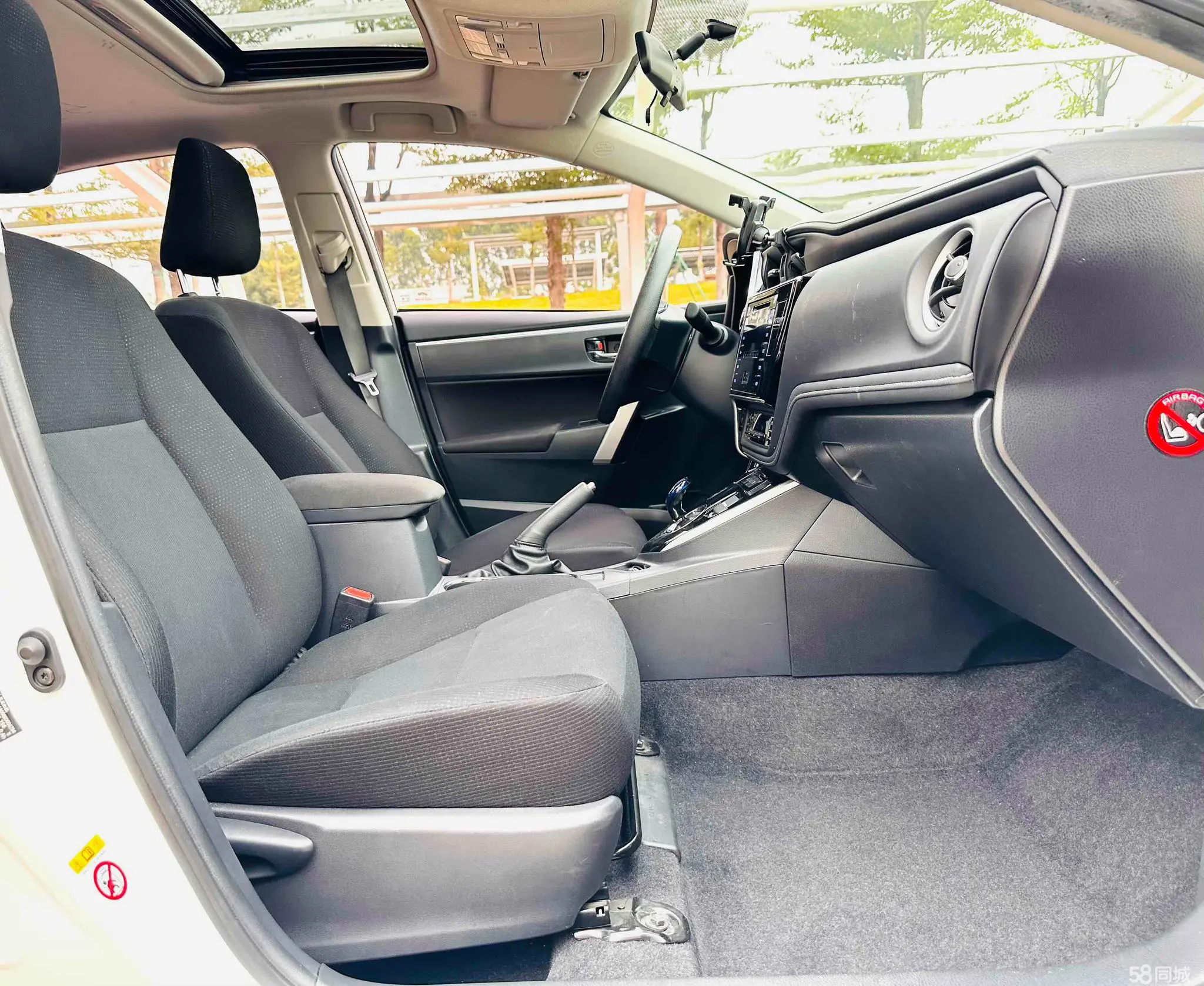 Toyota Corolla Hybird E+ 2019 immagine di auto #16