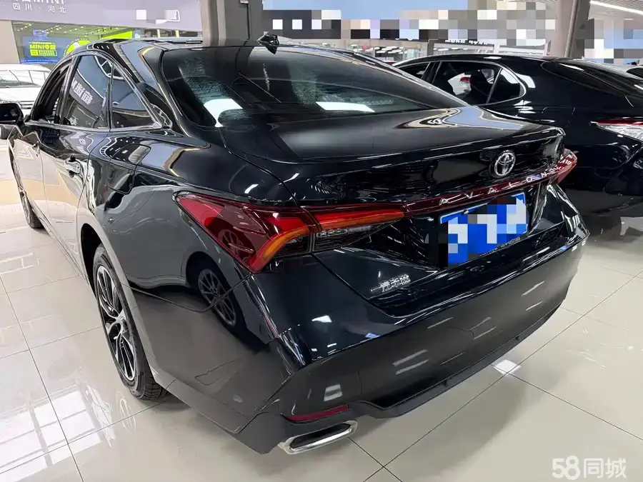 Toyota Avalon 2022 car image #16
