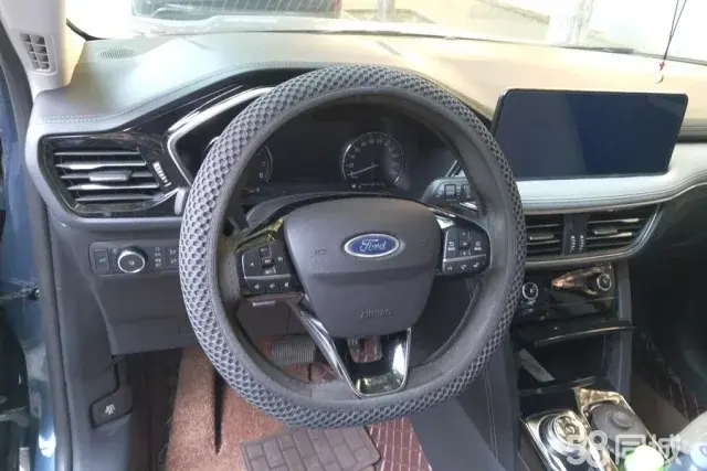 Ford Escape 2023 immagine di auto #16