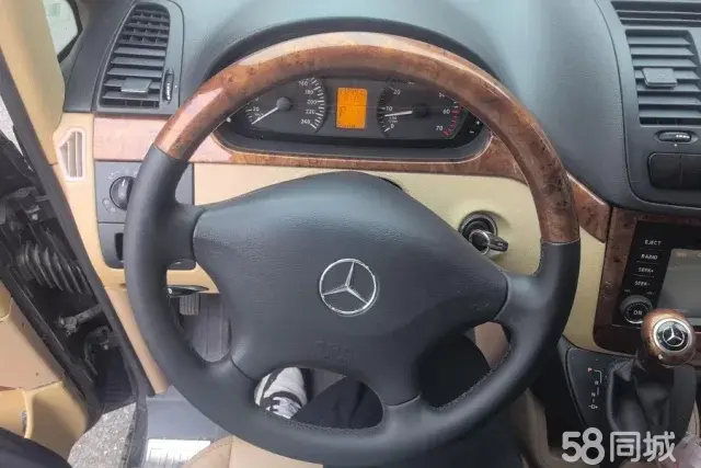 奔驰 威霆 2015 汽车图片 #16