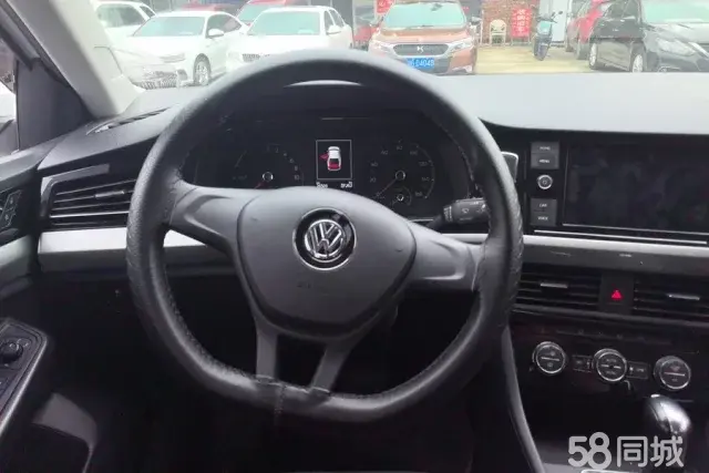 Volkswagen Bora Pure Electric 2021 صورة سيارة #16