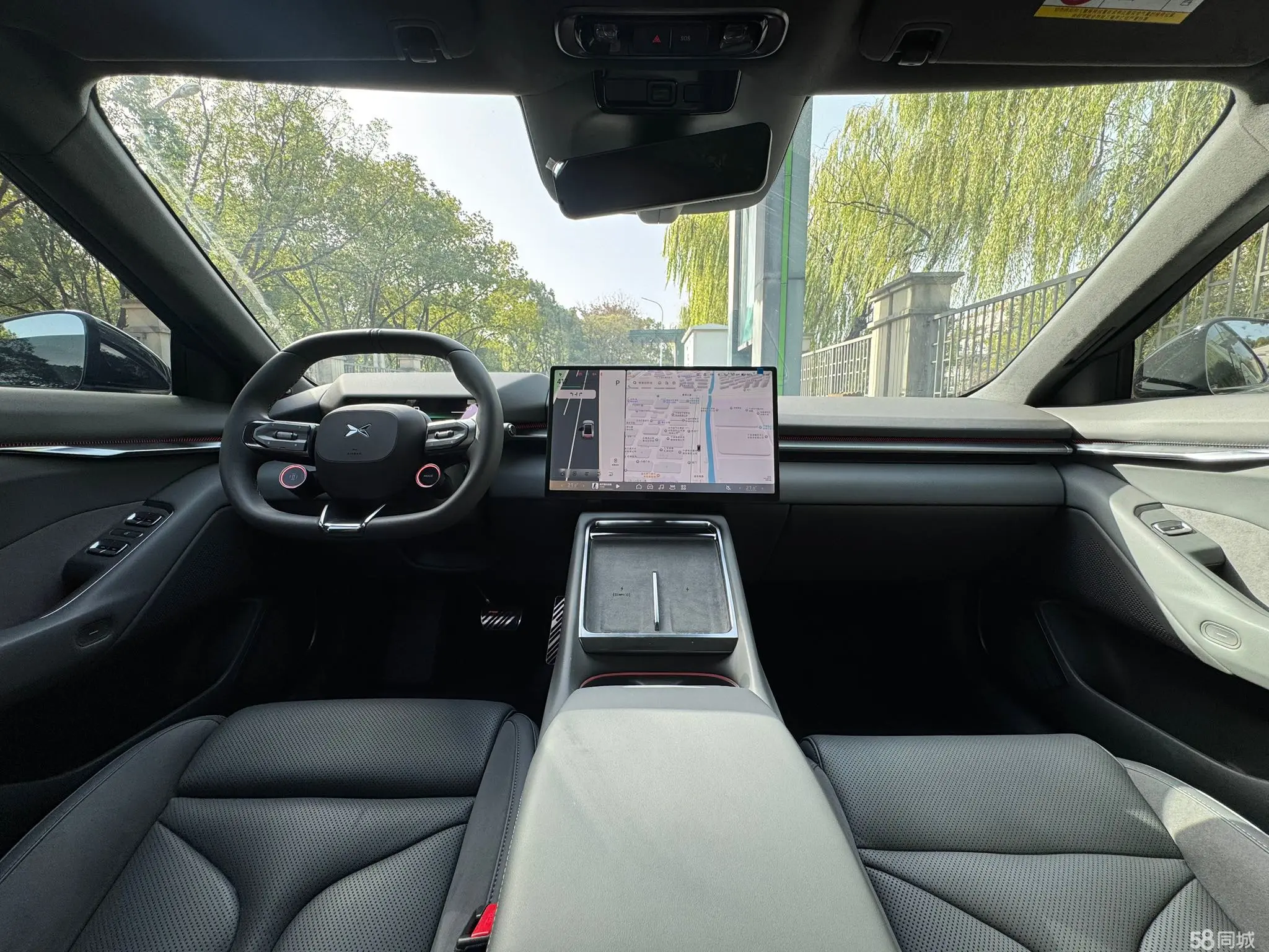 小鹏 小鹏P7 2025 汽车图片 #16