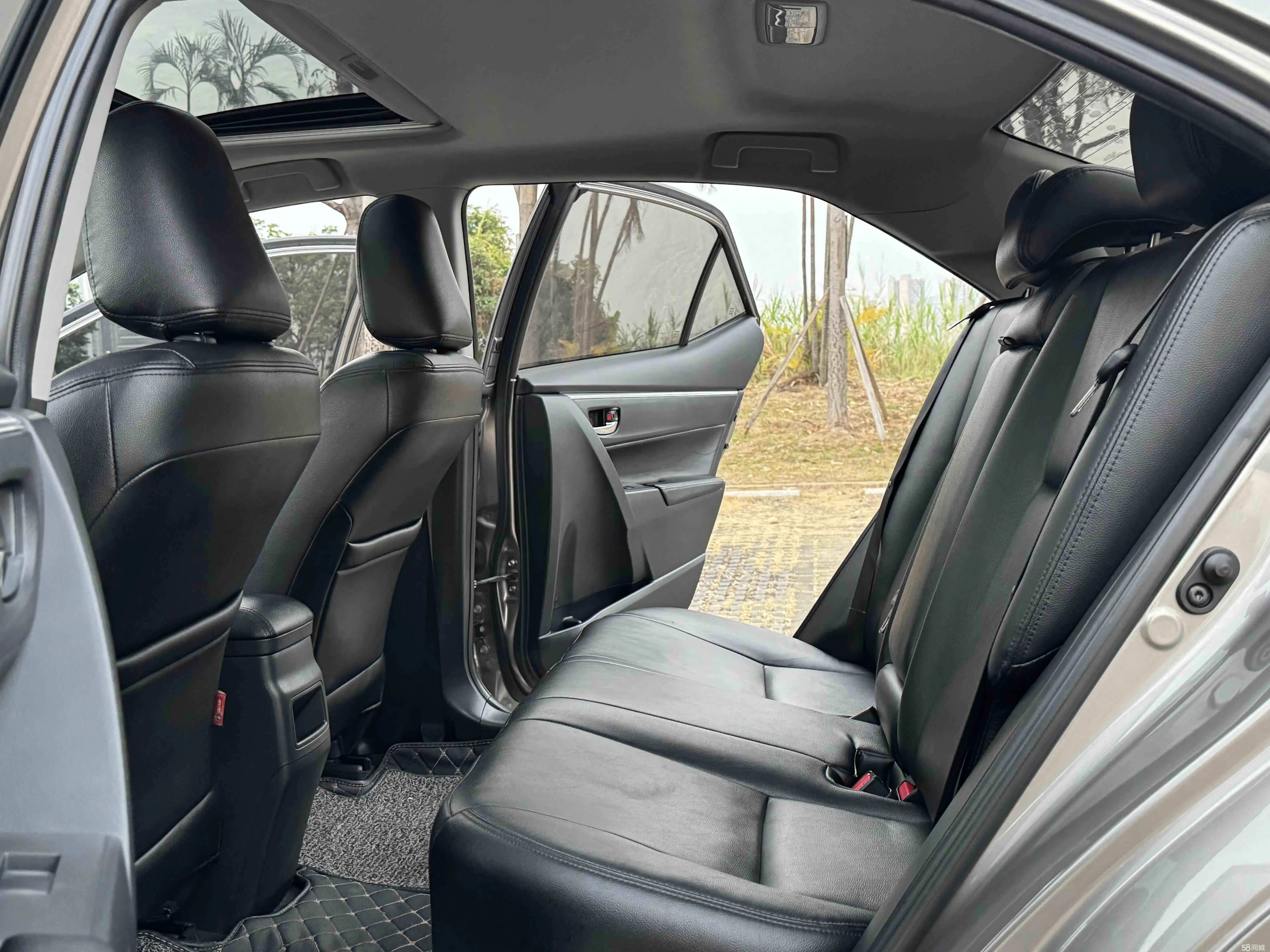 Toyota Corolla 2018 #16 Toyota Corolla 2018 car image #16