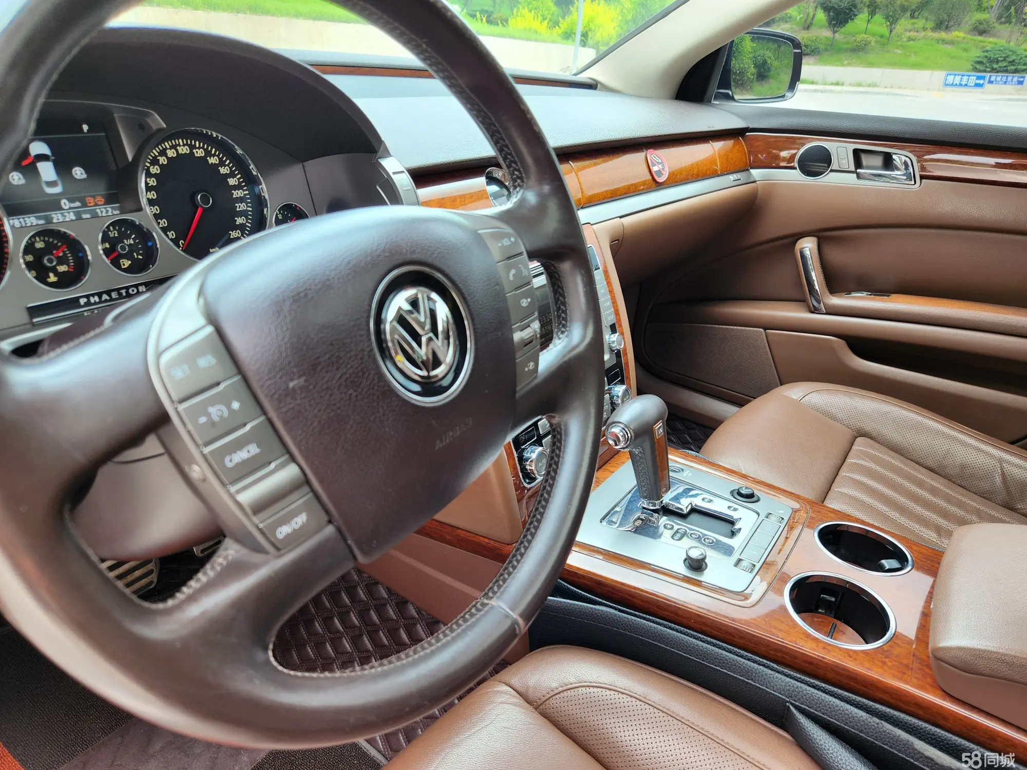 Volkswagen Pheaton 2013 immagine di auto #16