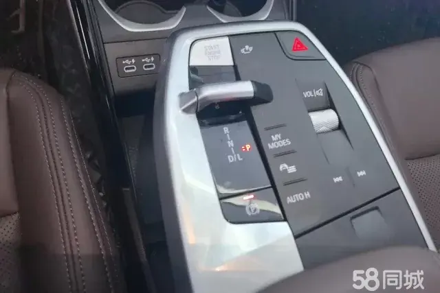 BMW X1 2024 car image #16