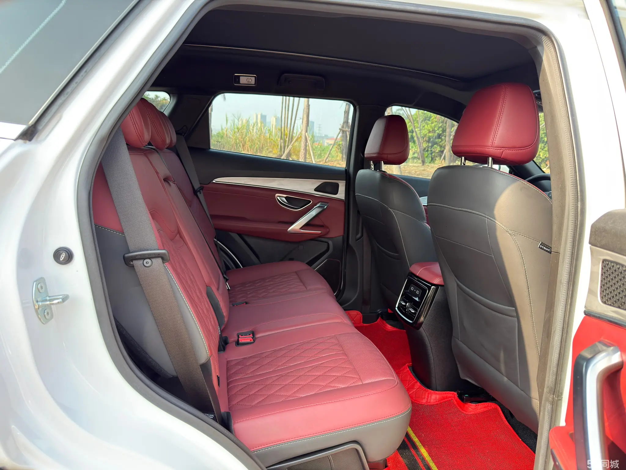 Jetour X70 PLUS 2023 صورة سيارة #16