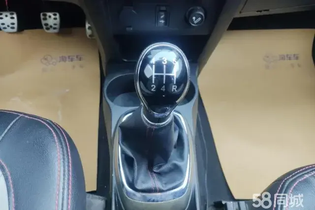 Great Wall M4 2015 car image #16