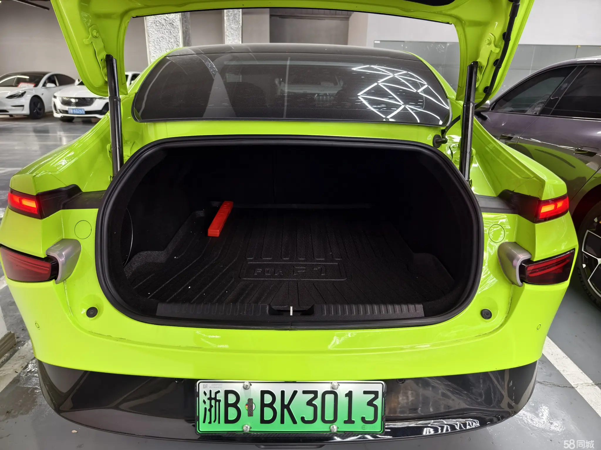 小鹏 小鹏P7 2021 汽车图片 #16