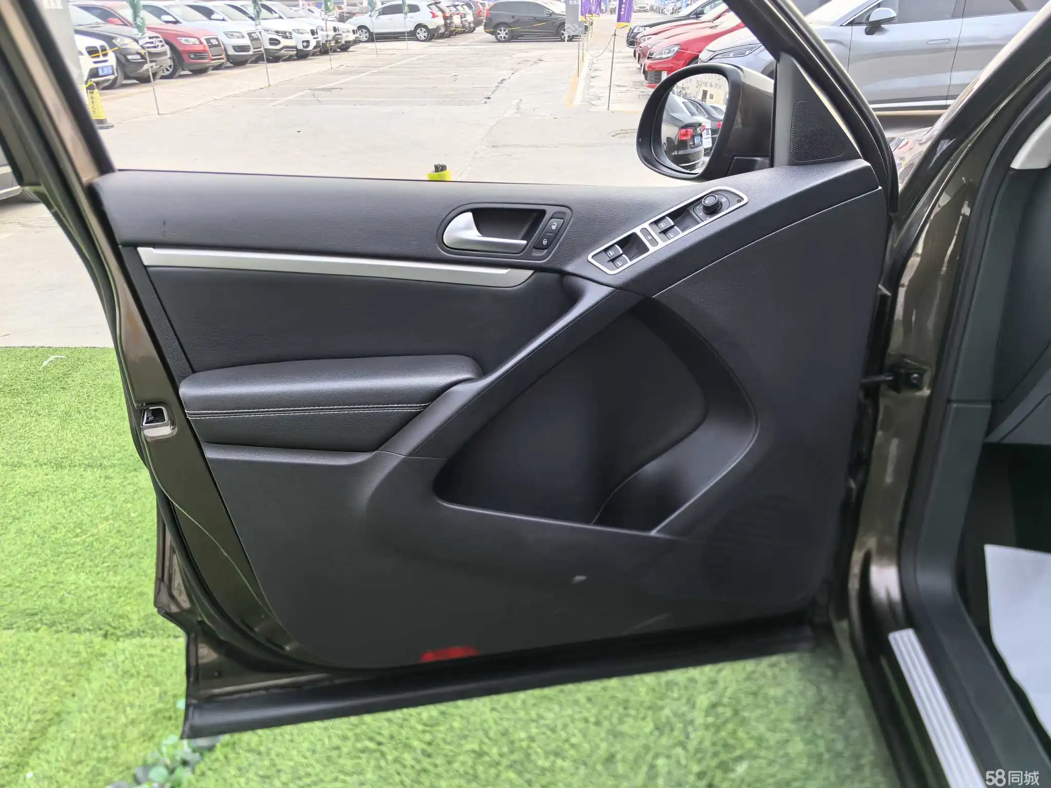 Volkswagen Tiguan 2017 car image #16