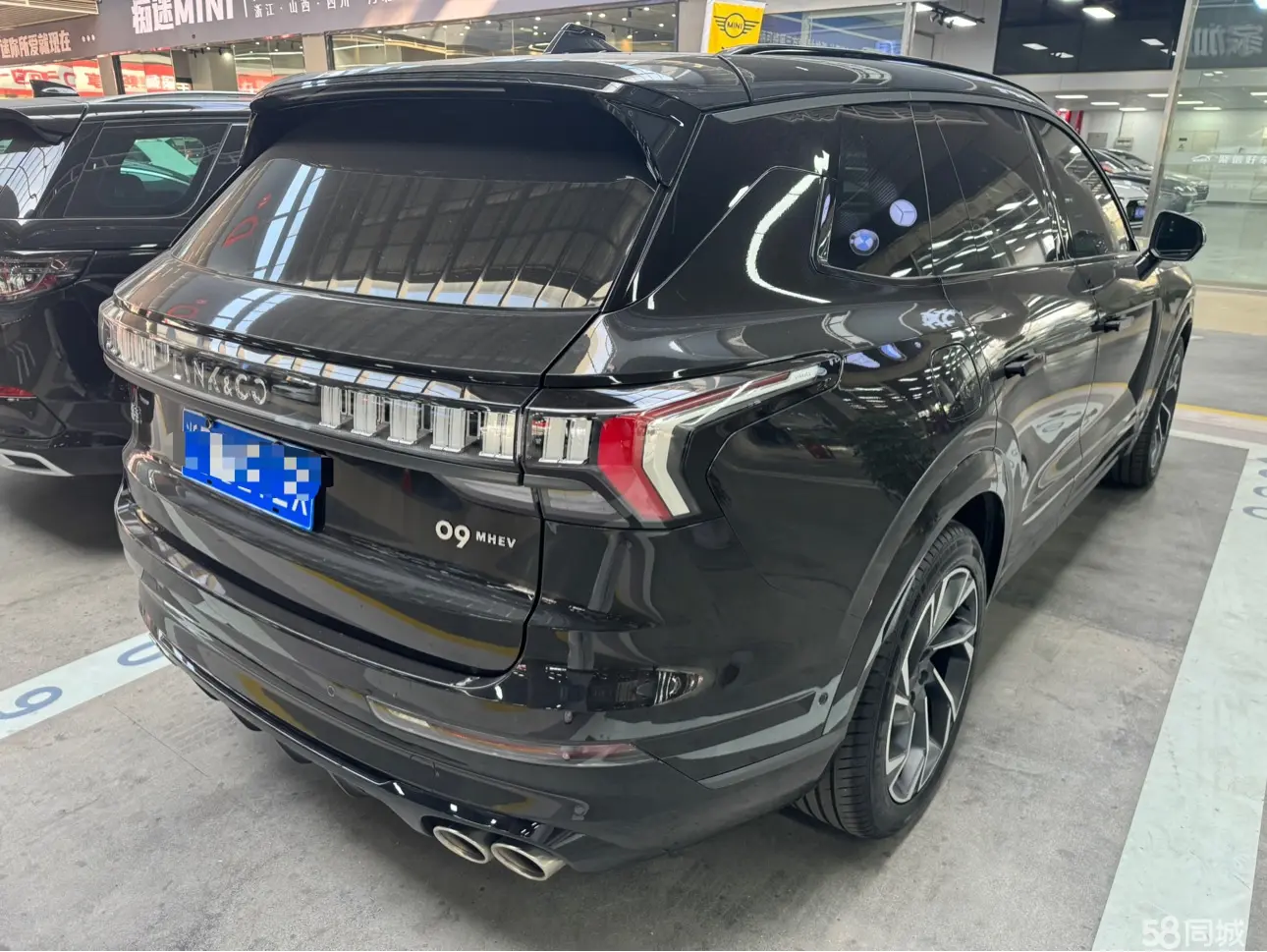 Lynk & Co 09 2021 car image #16