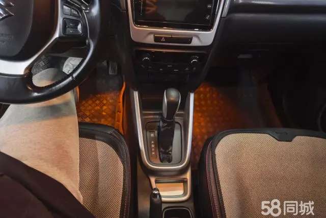 Suzuki Vitara 2018 image de voiture #16