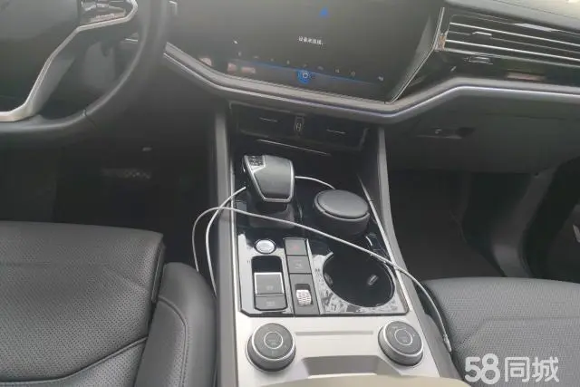 Volkswagen Touareg 2021 immagine di auto #16