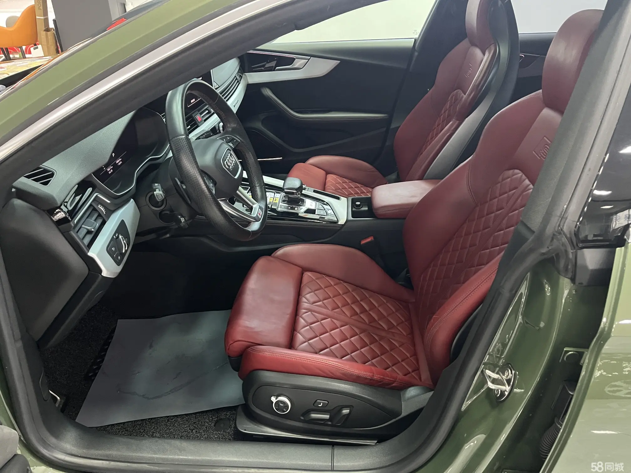 Audi S5 2021 car image #16