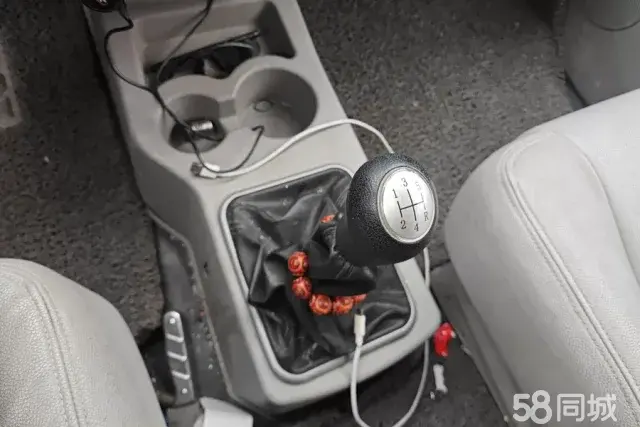 Forthing Lingzhi 2015 صورة سيارة #16