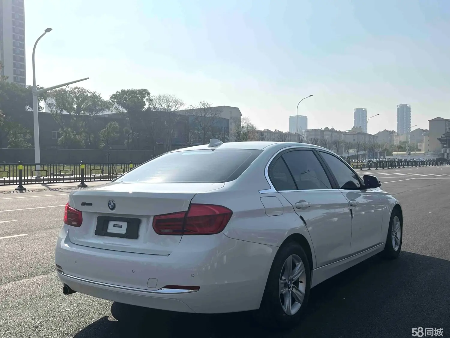 BMW 3 Series 2016 #16 BMW 3 Series 2016 car image #16