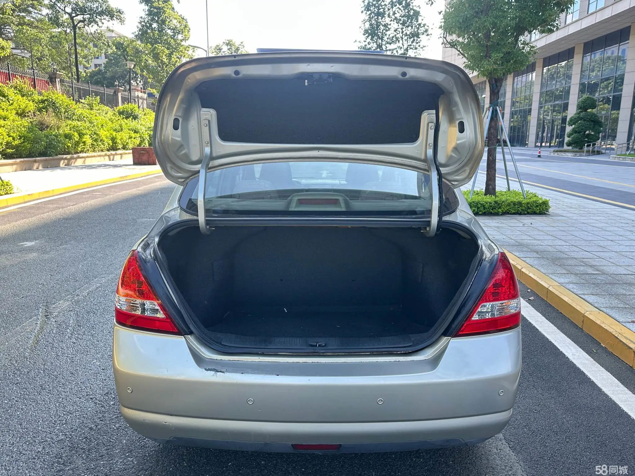 日产 颐达 2005 汽车图片 #16