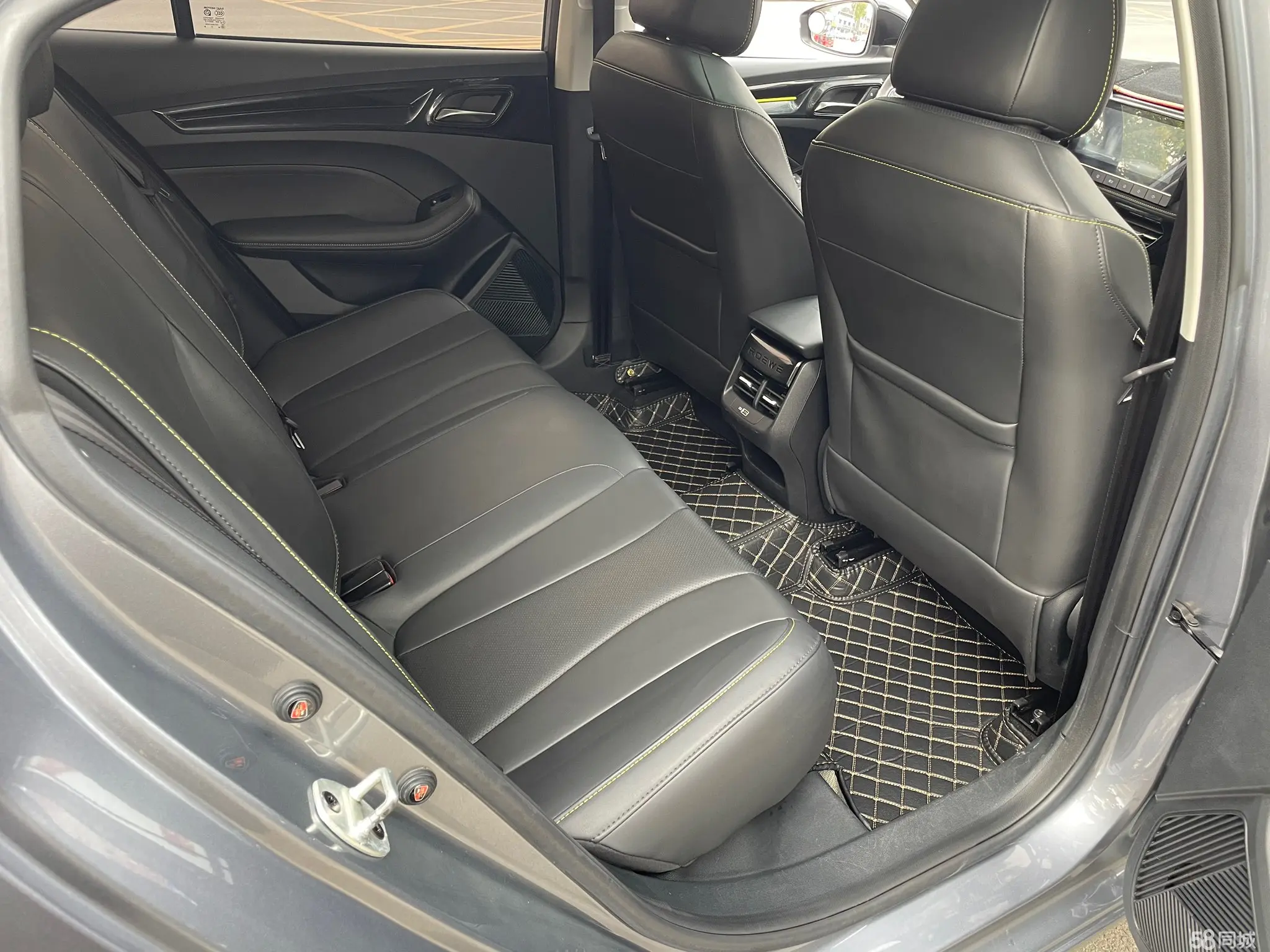 Roewe i5 2022 изображение автомобиля #16