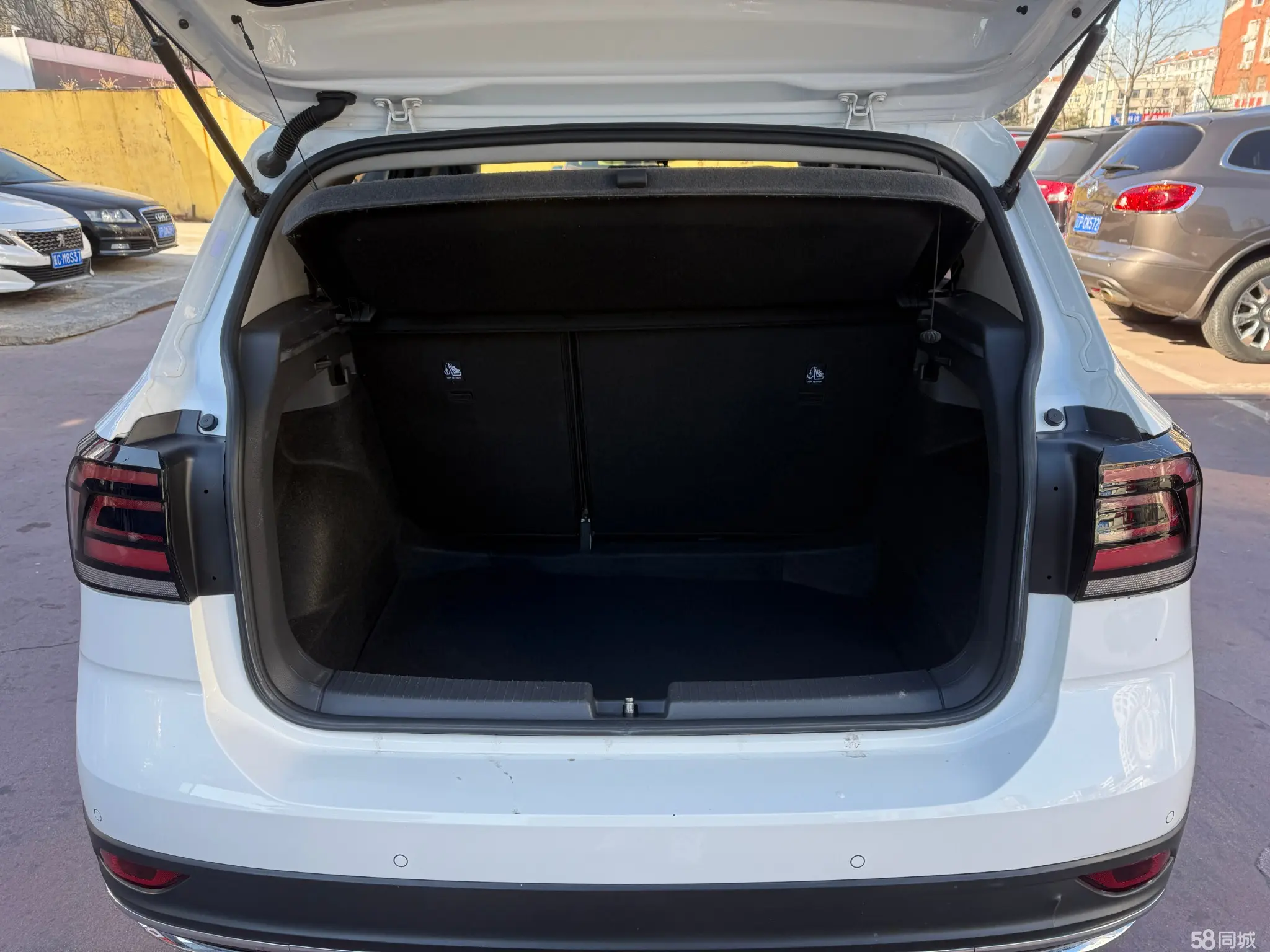 Volkswagen T-Cross 2021 #16 Volkswagen T-Cross 2021 immagine di auto #16