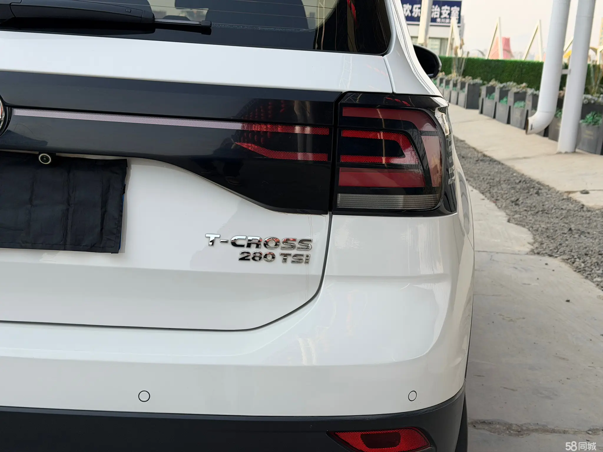 Volkswagen T-Cross 2020 #16 Volkswagen T-Cross 2020 car image #16