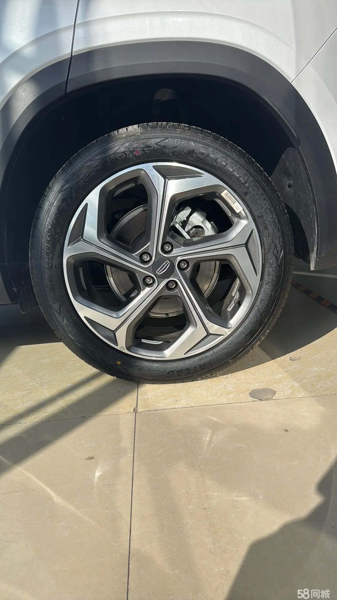 GEELY Monjaro 2025 car image #16