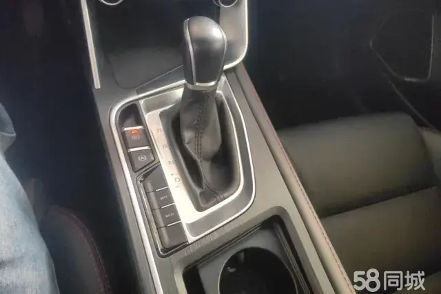 GEELY Binray 2020 immagine di auto #16