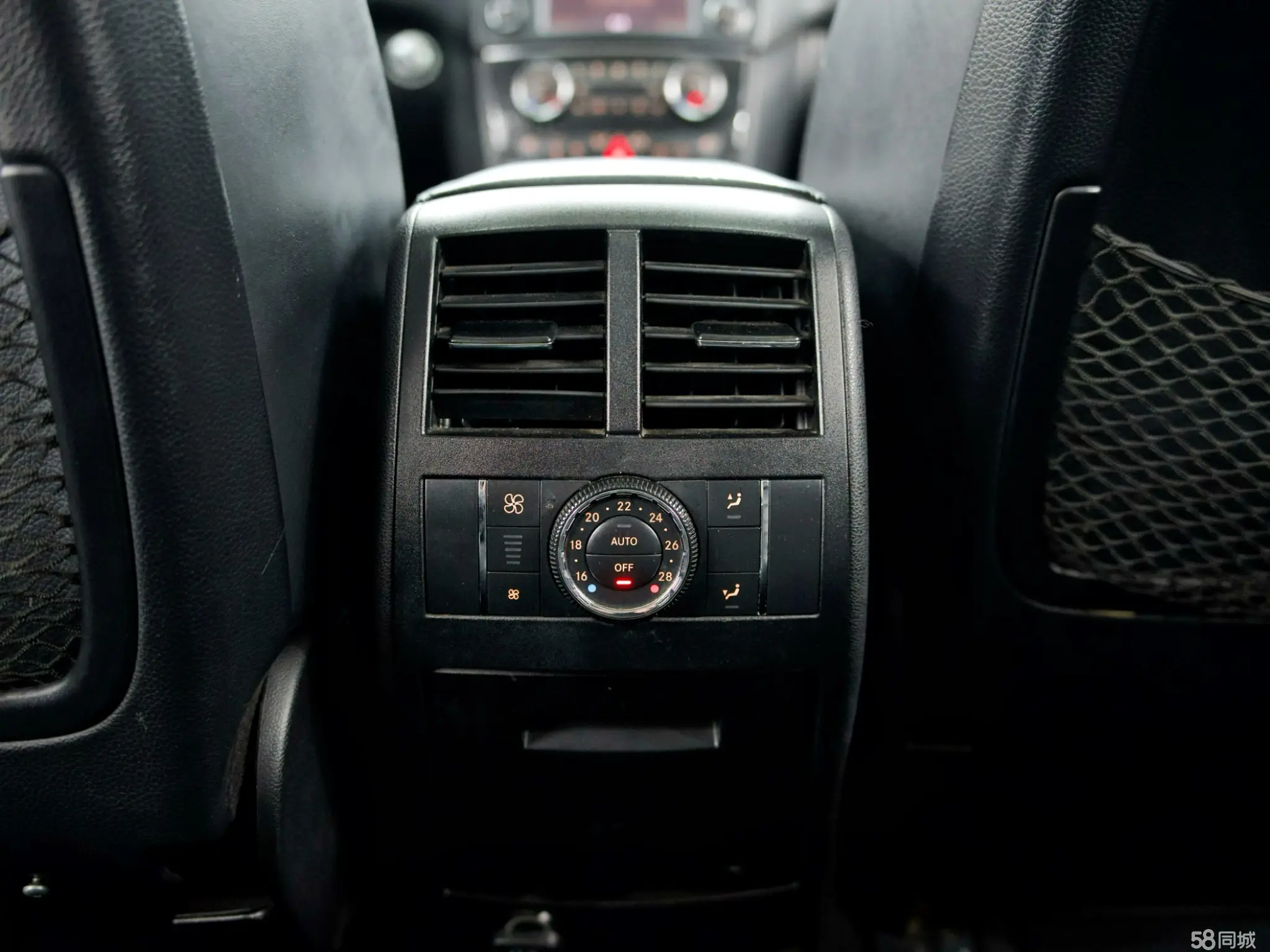 Mercedes-Benz M AMG 2010 car image #16