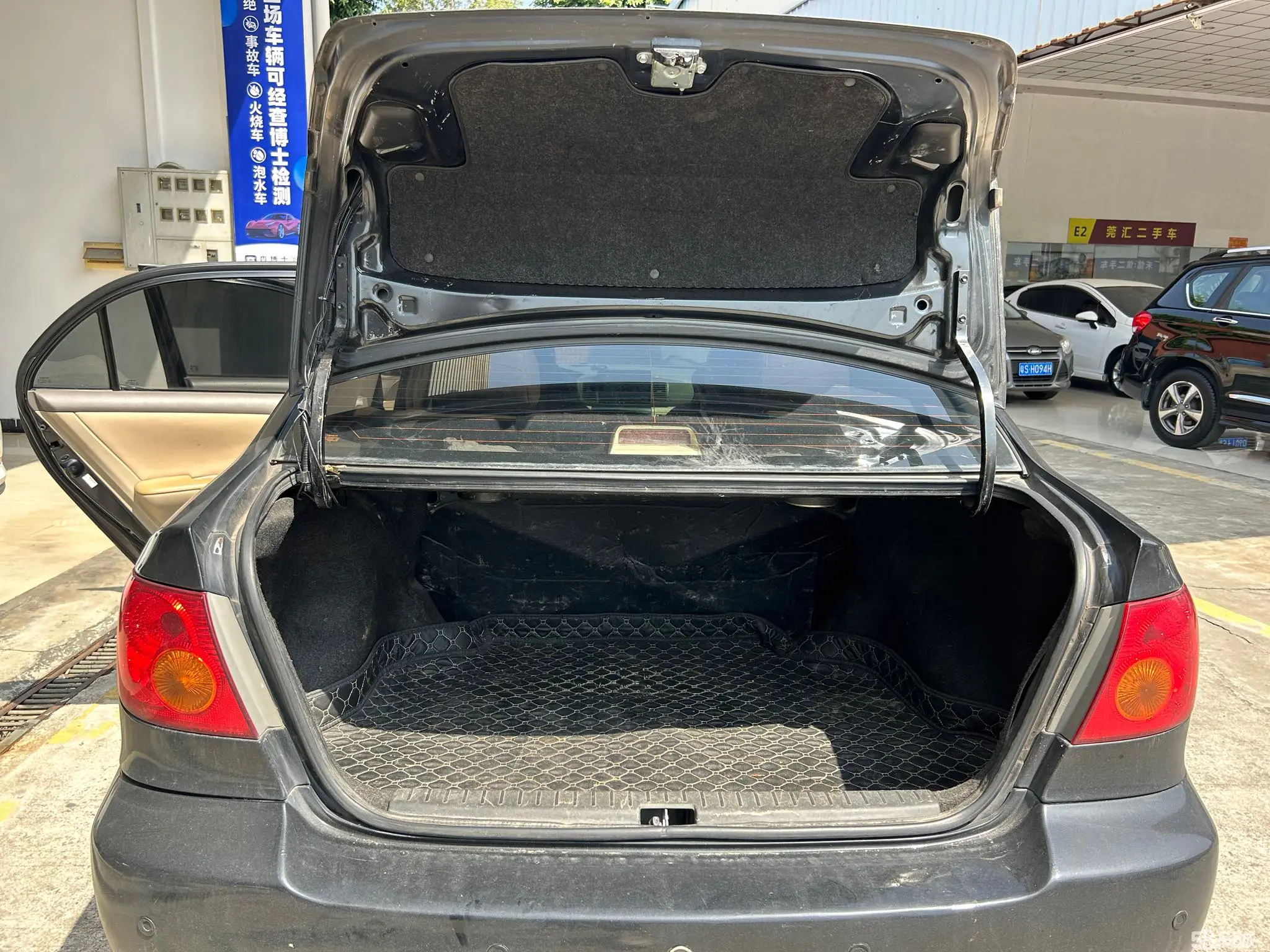 Toyota Corolla (Classic) 2009 car image #16