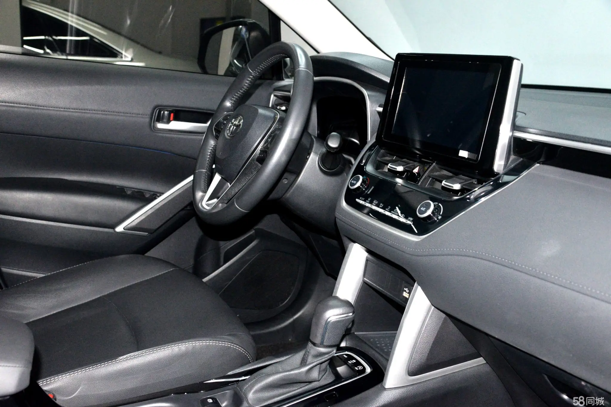 Toyota Corolla Cross 2022 car image #16