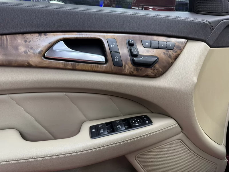 Mercedes-Benz CLS AMG 2011 #16 Mercedes-Benz CLS AMG 2011 car image #16