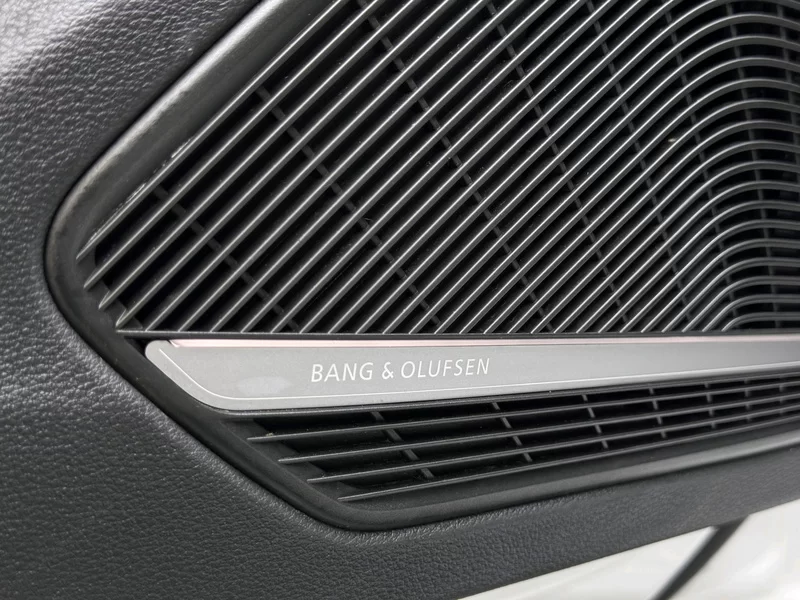 Audi A4 2019 immagine di auto #16