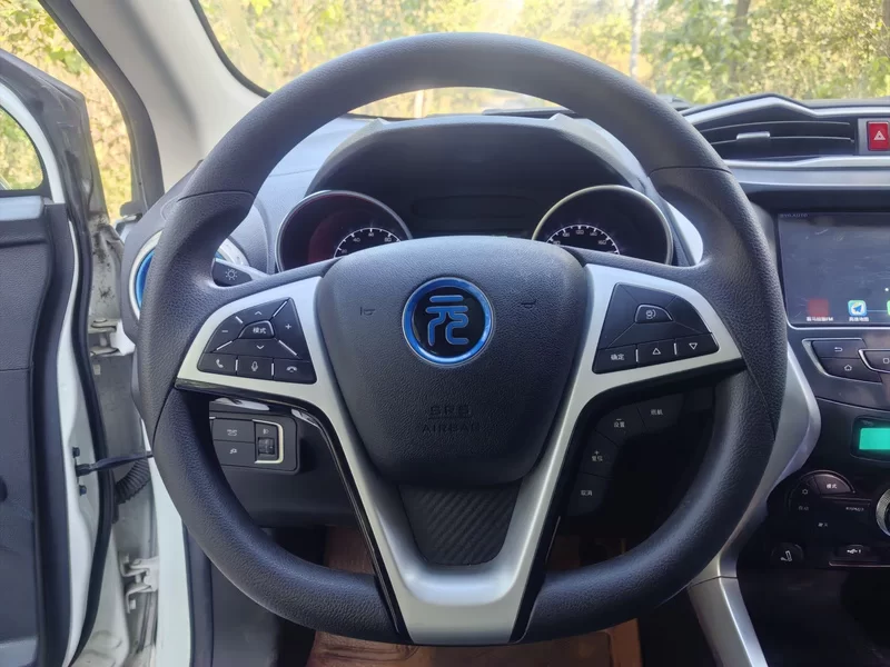 BYD Yuan New Energy 2018 car image #16