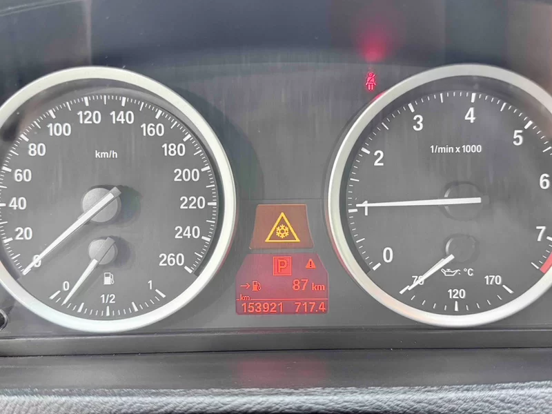 BMW X6 2012 изображение автомобиля #16