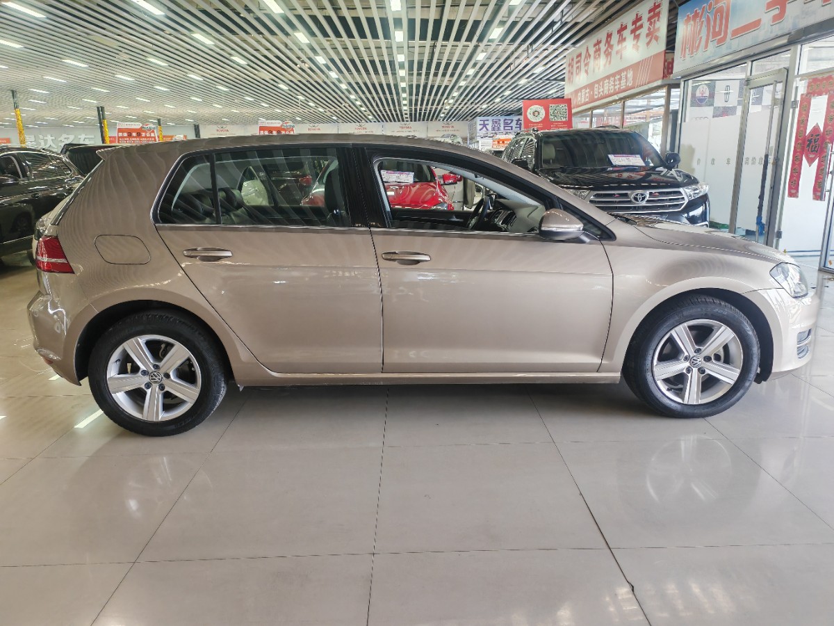 Volkswagen Golf 2016 car image #5