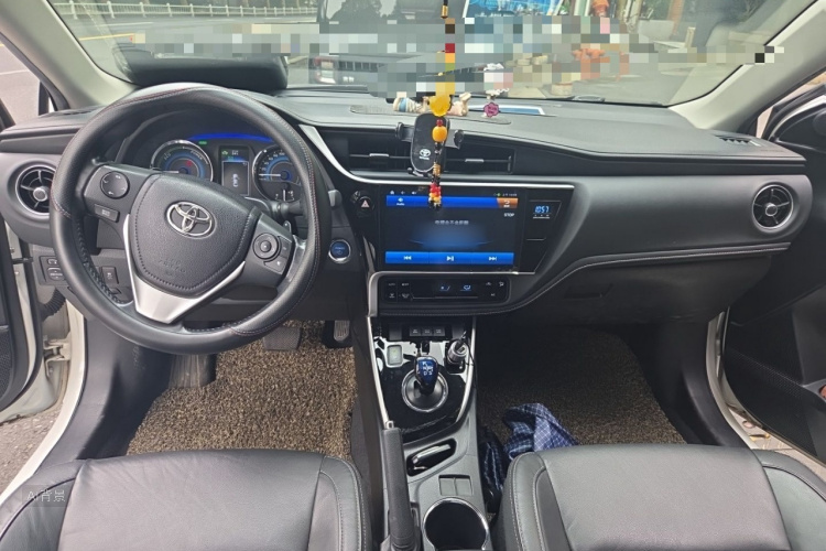 Toyota Corolla 2018 immagine di auto #11