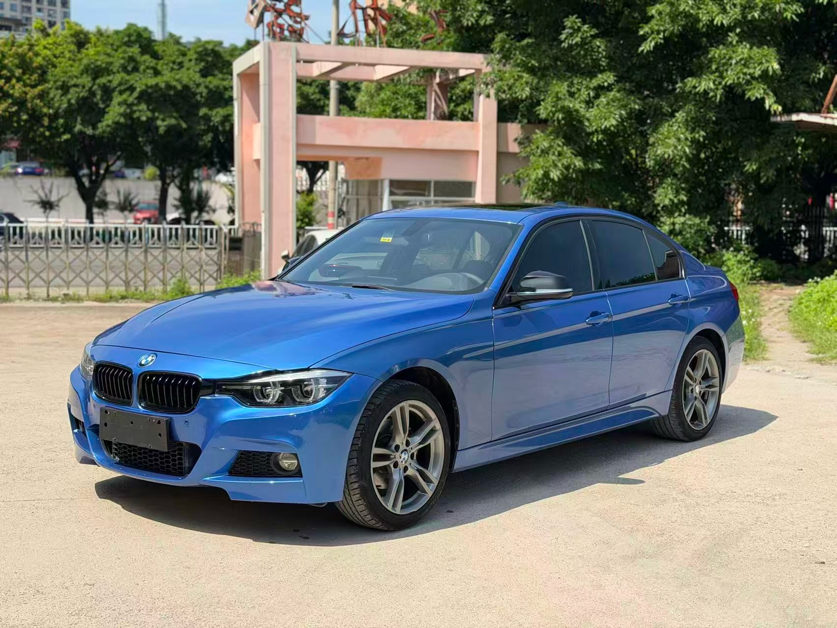 BMW 3 Series 2018 #2 BMW 3 Series 2018 car image #2
