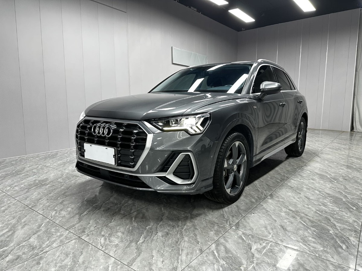 Audi Q3 2022 Audi Q3 2022 car image
