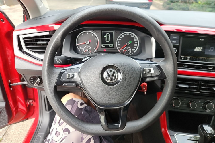 Volkswagen Polo 2020 #11 Volkswagen Polo 2020 car image #11