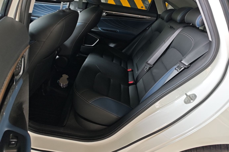 GEELY Emgrand GL 2021 car image #17