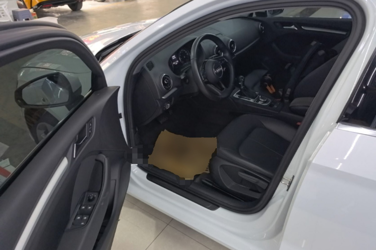 Audi A3 2019 image de voiture #16