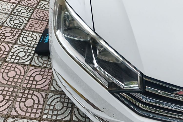 Volkswagen Bora 2016 car image #8