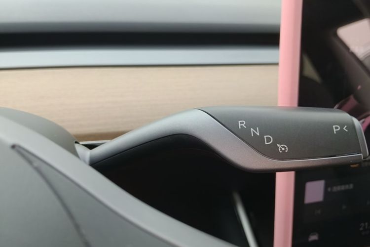 Tesla Model 3 2020 #18 Tesla Model 3 2020 car image #18