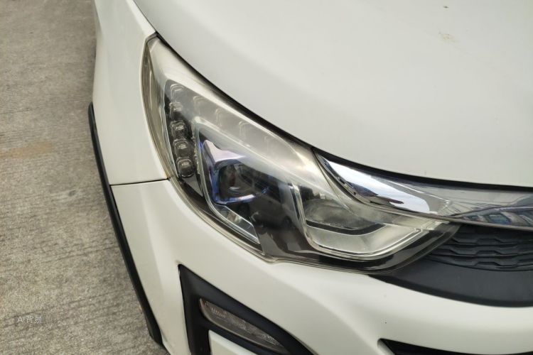BYD Yuan 2016 car image #8