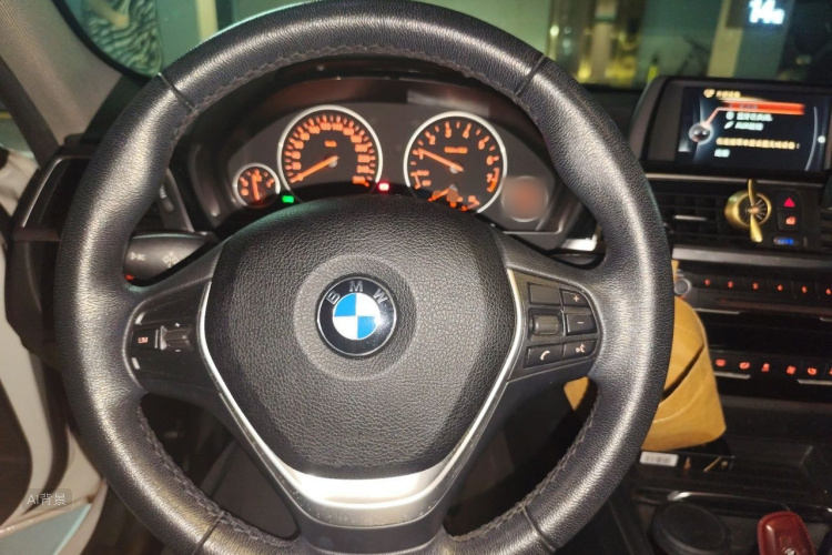 BMW 3 Series 2017 #12 BMW 3 Series 2017 car image #12